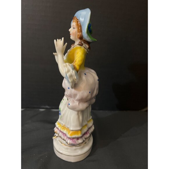 Vintage Hand Painted Porcelain Victorian Lady Figurine Delicate by Fern Japan - Picture 4 of 8